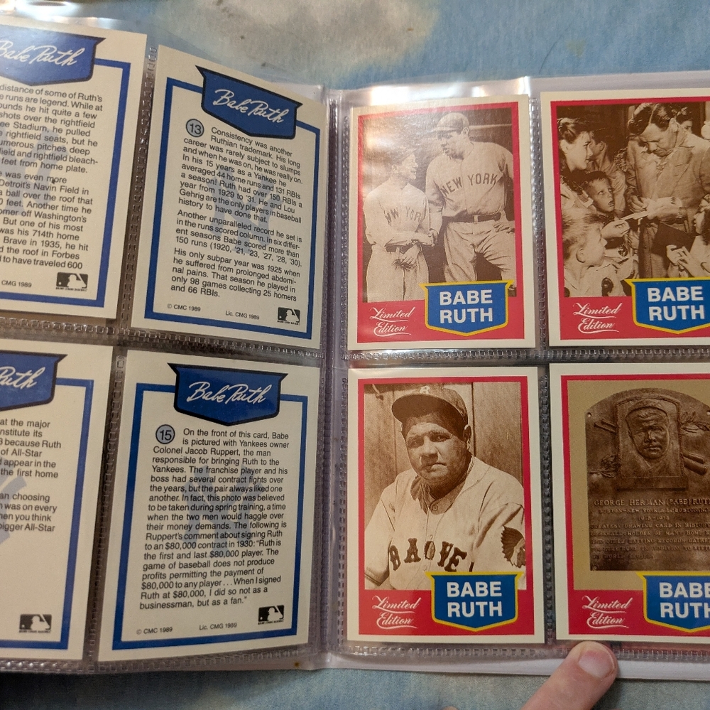 Babe Ruth Yankees Striped Binder - Picture 7 of 10